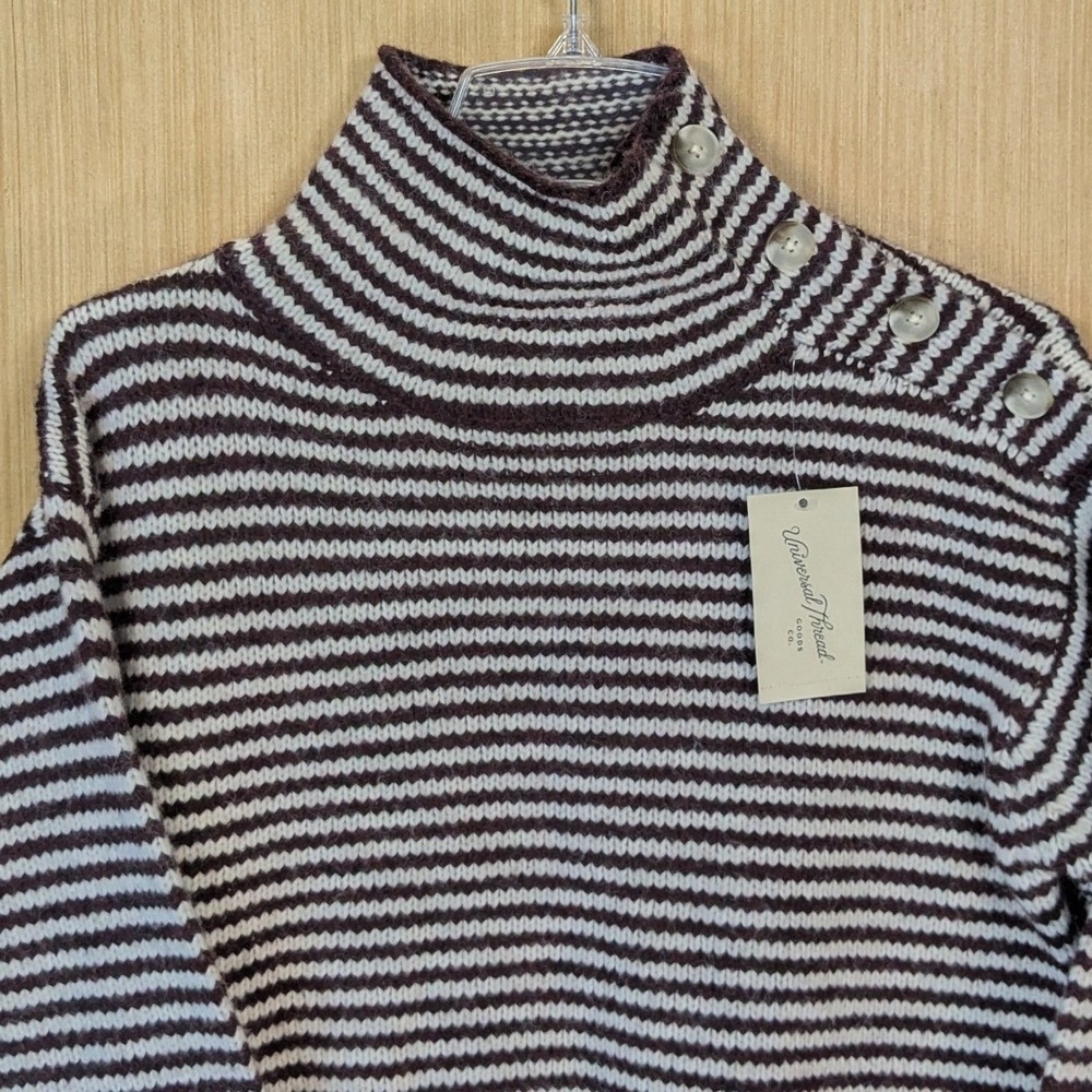 Universal Thread Sweater Women's Small Burgundy S… - image 2
